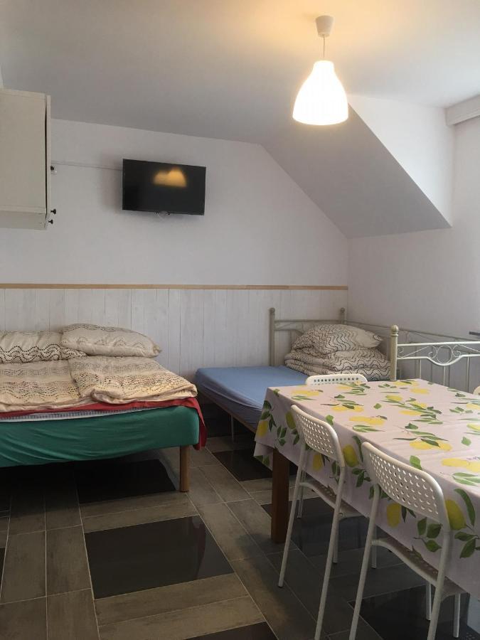 Pokoje Goscinne U Znajomej Ujście-Darłowskie Exterior foto