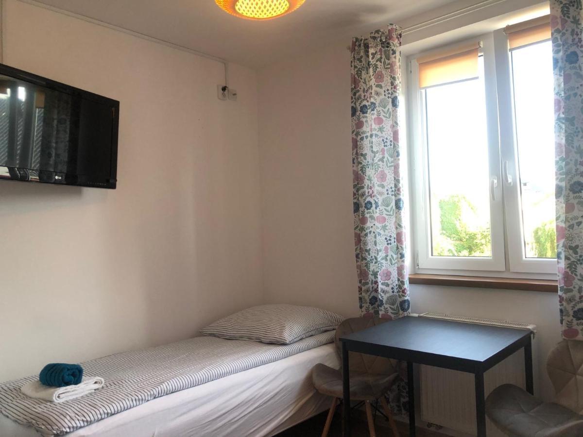 Pokoje Goscinne U Znajomej Ujście-Darłowskie Exterior foto